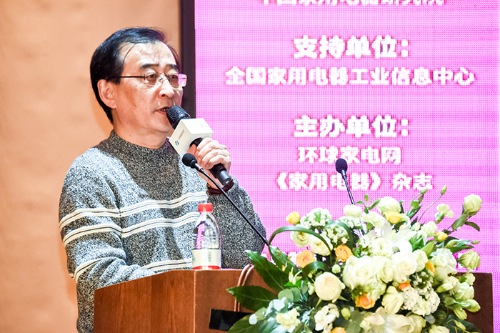 蔡莹.jpg