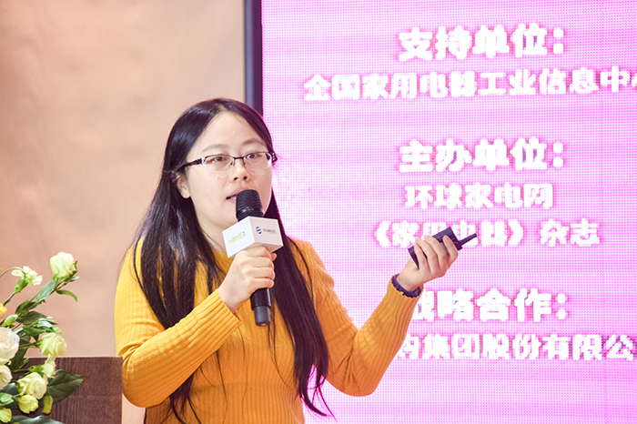 王娟.jpg